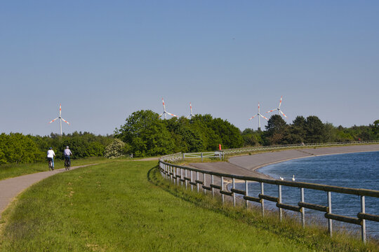 Radfahren am Geester See zwischen Lingen und Meppen im Emsland