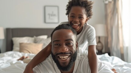 Obraz premium Smiley family and bedroom portrait with father, mother, and child. Home, mom and dad lovingly connecting and caring in a bed in the morning with little child.