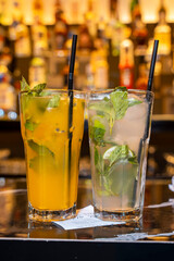 MOJITO CLASICO Y MOJITO DE MARACUYA