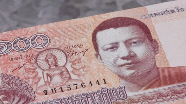 100 Cambodian riels KHR national currency money legal tender bill central bank 3