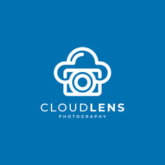 camera with cloud accents for sky and nature photography logo 