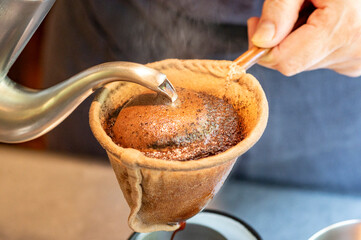 コーヒー　ネルドリップ