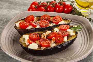 Baked eggplant with cheese and tomato
