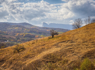 early autumn, nature walks, panoramic views, hiking trails and mountain holidays.