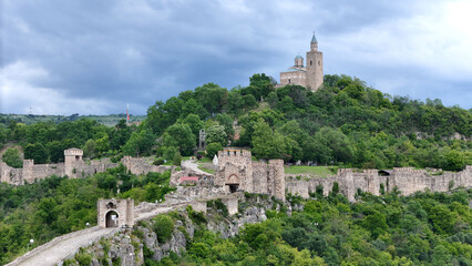 Obraz premium Veliko Tarnovo Tsarevets Fortress drone panorama Bulgaria Europe