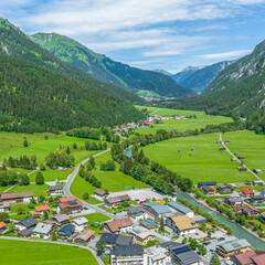 Ausblick auf das Lechtal bei Steeg in Tirol