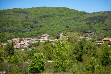 Fototapeta na wymiar village in the mountains, Bugarach, Aude, France