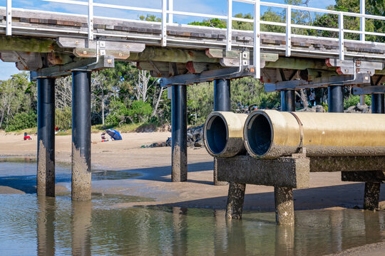 Urangan pier jetty, stormwater pipes, environment water quality pollution waste drain drainage, ecosystem cycle weather flood, urban design town planning