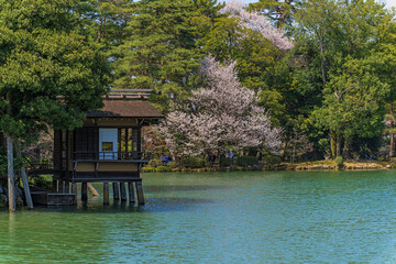 金沢 兼六園 内橋亭と霞ヶ池