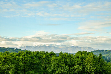Boulevard des pyrennees and its view of mountains