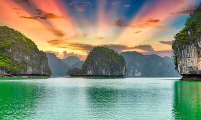 Beautiful landscape Lan Ha bay view from the Cat Ba Island. Lan Ha bay is the UNESCO World Heritage Site, it is a beautiful natural wonder in northern Vietnam © huythoai