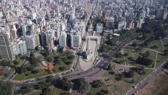 Monumento a la Bandera Argentina - rosario - dron - 9:16 - 4k - historia - reel - vertical - dia de la bandera - 20 de junio