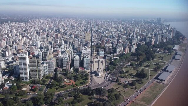 Monumento a la Bandera Argentina - rosario - dron - 9:16 - 4k - historia - reel - vertical - dia de la bandera - 20 de junio