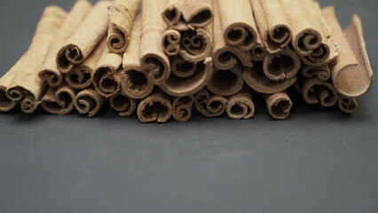 Cinnamon sticks