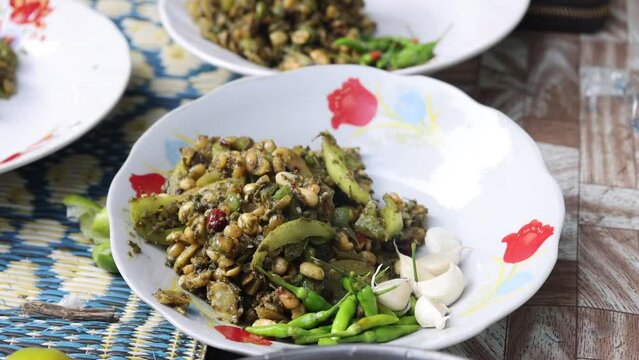 Myanmar Lahpet Thoke, Burmese Tea Leaf Salad,  (Myanmar National food).
