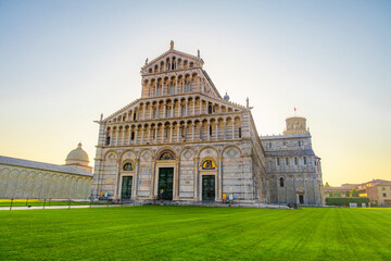 Fototapeta premium Pisa Cathedral and the Leaning Tower in Pisa, Italy.