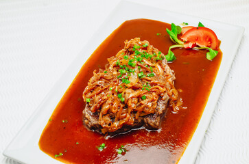 Schnitzel Braten Zwiebel sauce 