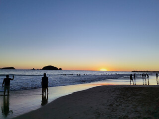 atardecer en la playa
