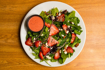 Strawberry salad with goat cheese