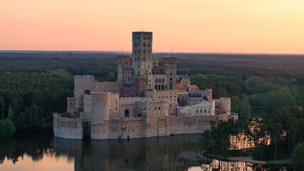 Zamek we wsi Stobnica, wielkopolska