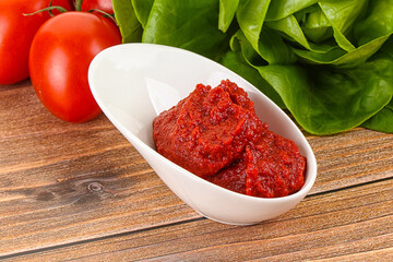 Tomato puree sauce for cooking