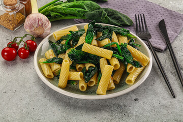 Italian cuisine - tortiglioni with spinach