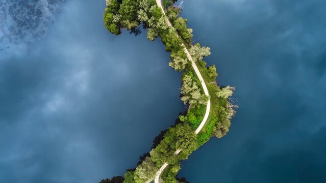 lac Bazet drone