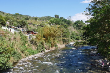 Fluss Rio Orosi in Costa Rica