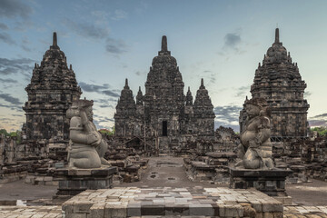 Fototapeta premium Scenic view of Sewu Temple, an ancient temple in Indonesia