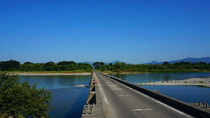 川島潜水橋