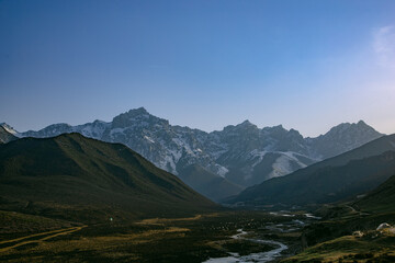 Maya Snow Mountain, Wuwei City, Gansu Province-blue sky against the backdrop of mountains and rivers