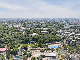 名古屋市千種区東山の上空から南西側（昭和区 八事方面）の展望（2024年5月）