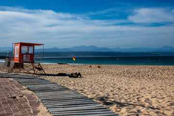 Obraz premium View over central beach towards the Outeniqua mountains from the boardwalk, Plettenberg Bay.