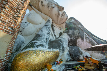 white Buddha Wat Khun Inthapramun in Ang Thong