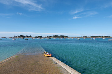 Fototapeta premium Joli paysage de mer à Port-Blanc Penvénan en Bretagne - France