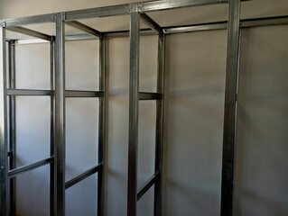 Construction of a metal profile in the interior of the room. The topic of repairs in the premises and creation of a structure from a metal profile,