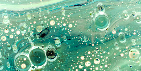 Fluid Beauty: Unveiling the Mysterious Allure of Liquid Art in Oil
