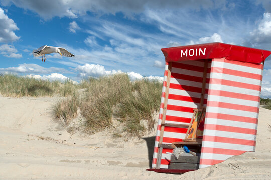 Strandzelt zwischen den D&uuml;nen an der Nordsee