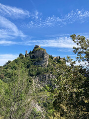 Das alte Bergdorf Eze mit Blick auf die Côte d'Azur