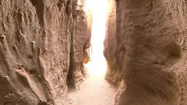 Red Rock Canyon Hking in Mojave Desert 02 California USA