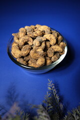 Brown & creme color Flavored Salted Cashew