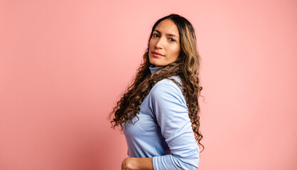 Fototapeta premium Female model looking seriously at the camera