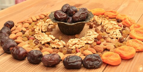 chocolate cake with nuts