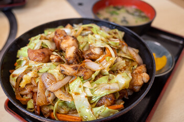 日本の岡山県のとても美味しい丼もの