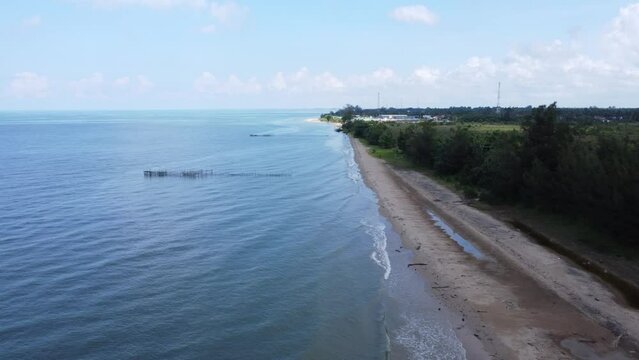 The view of the coastline with white sand is a nice place to relax