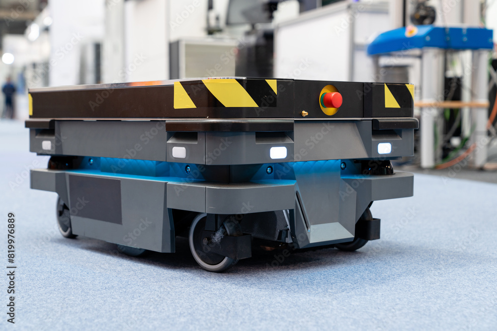Poster Mobile robot for transporting a box in a warehouse
