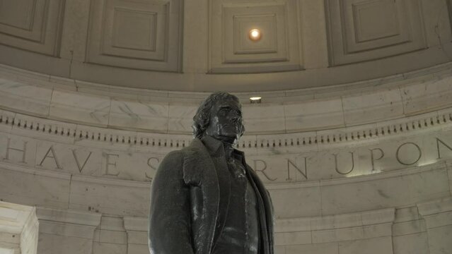 Thomas Jefferson memorial statue in Washington DC