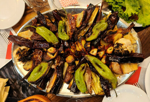 Tokat kebab is a dish from the Tokat region made using fresh lamb meat, tail fat, eggplant, tomato, green pepper, potato, onion, garlic and specially baked kebab pita.