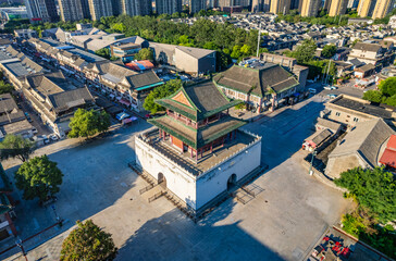 Fototapeta premium Architectural scenery of Tianjin Drum Tower scenic area