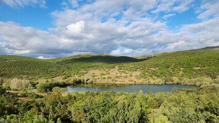 Obraz premium The Lake of Ihsaniye, located in Ihsaniye village in Tokat province